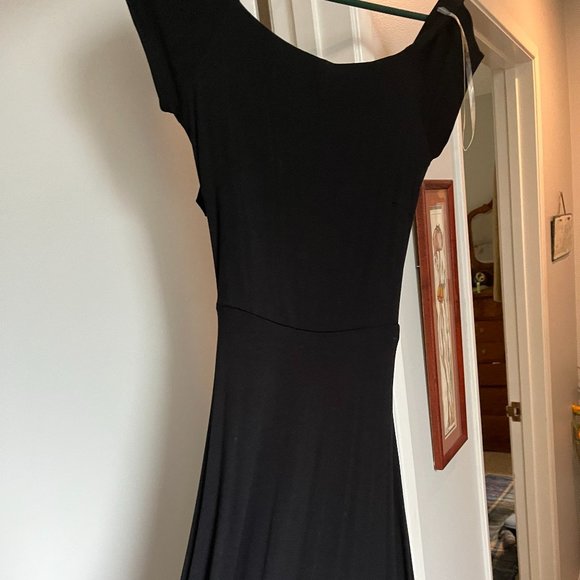 BLACK DRESS - Picture 6 of 12